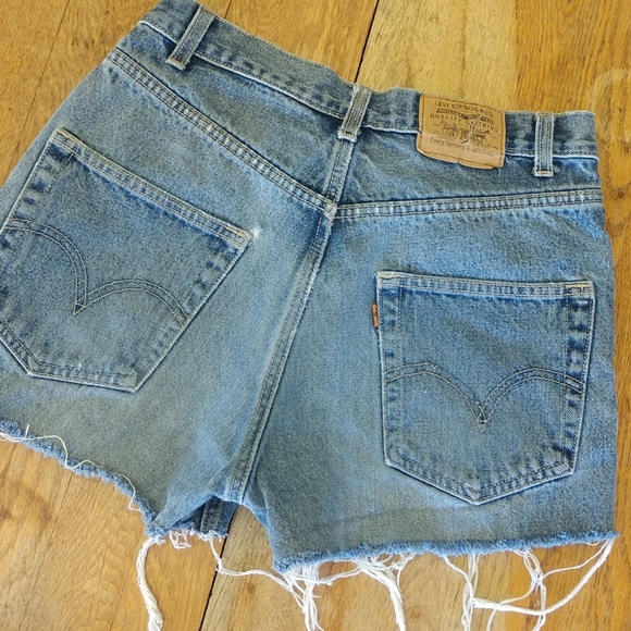 Levi's Pants - Vintage Levi Orange Tab jean shorts size 27